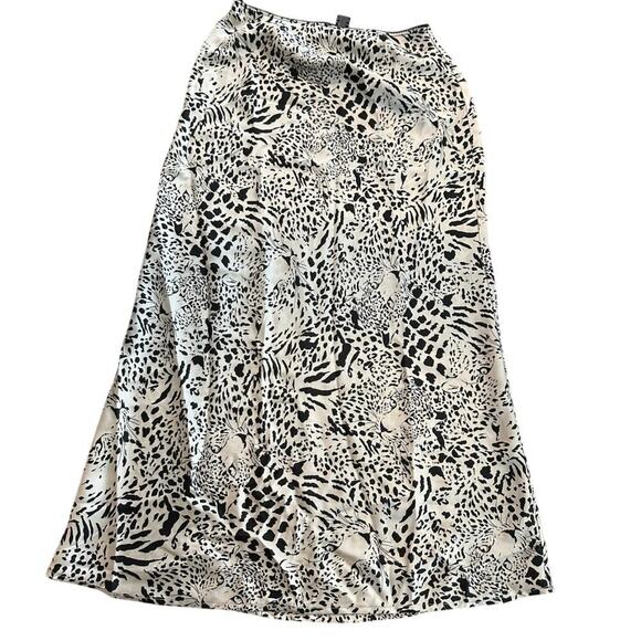 Timing Black And Cream Flared Floral Satin Midi Skirt Size Medium - Picture 1 of 5